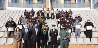 La subdelegada en huelva resalta la ayuda de la seguridad privada durante la pandemia entregando menciones honoríficas seguridad-privada
